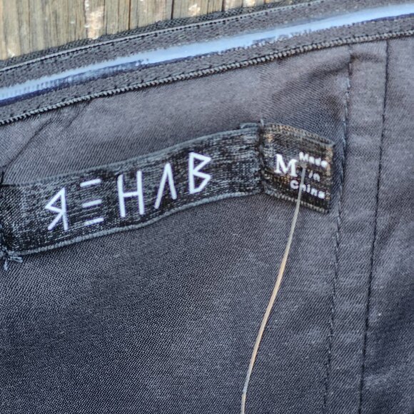 ATTRACTIVE One Shoulder REHAB Top Women's Size M BNWT Black Pinstripe - Picture 3 of 5